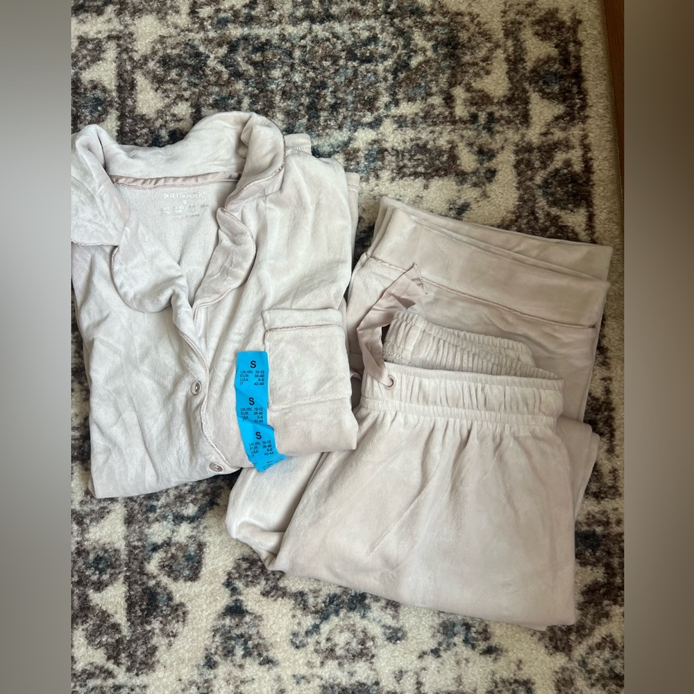 Primark velvet velour cream set